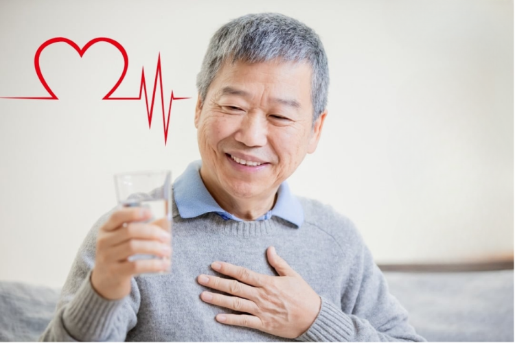 Uống đủ nước có thể giúp giảm nguy cơ đột quỵ và bệnh tim mạch