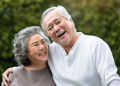 Cười nhiều cải thiện trí nhớ cực tốt cho người cao tuổi