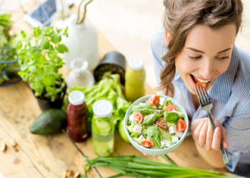 6 mẹo ăn uống và tập thể dục đơn giản có thể giảm nguy cơ ung thư