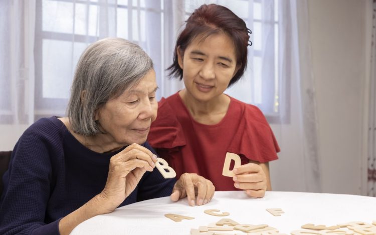 11 trò chơi cho người cao tuổi vừa cải thiện tinh thần vừa rèn luyện sức khỏe